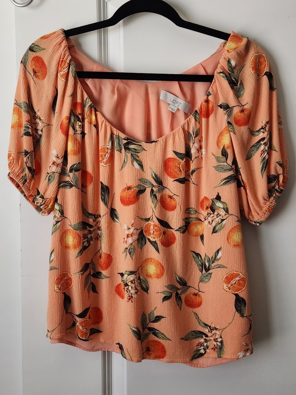 LOFT Peach Blossom Scoop Neck Blouse 5/$25